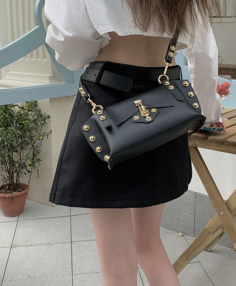 2024 nuova borsa a tracolla personalizzata Liu Ding cool girl alla moda, stile punk, di alta qualità, da donna, borsa di nicchia_voghion.com