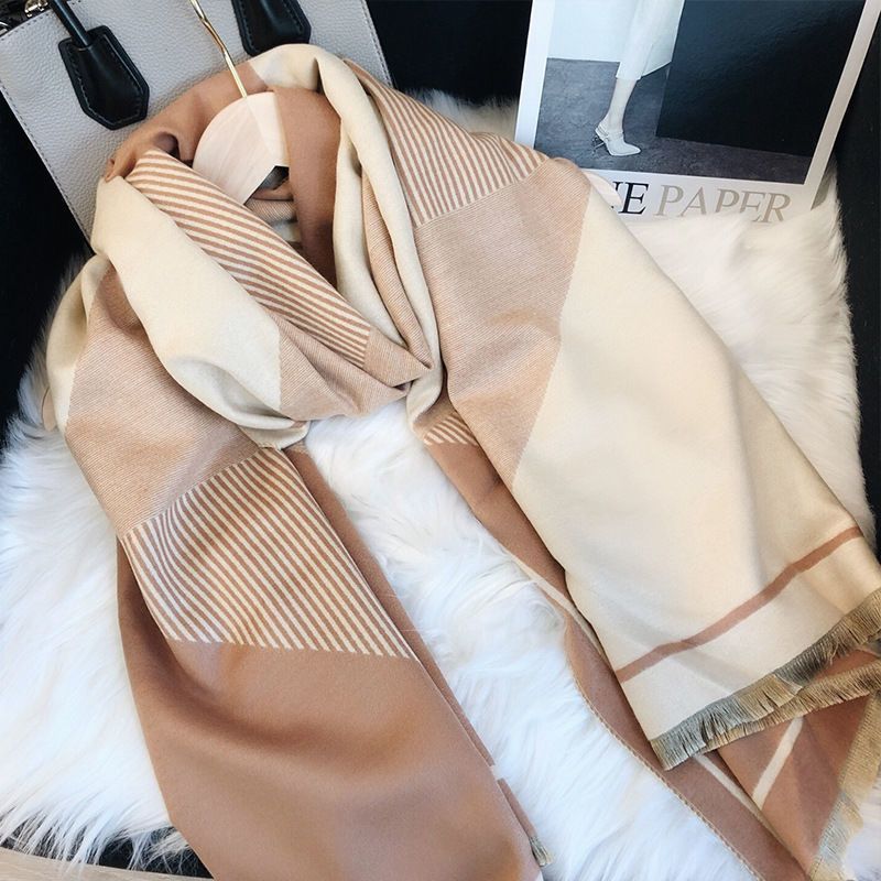 2025 Autumn Winter Geometric Pattern Korean High-end Cashmere Scarf For Women Warm Versatile Internet Celebrity Long_voghion.com
