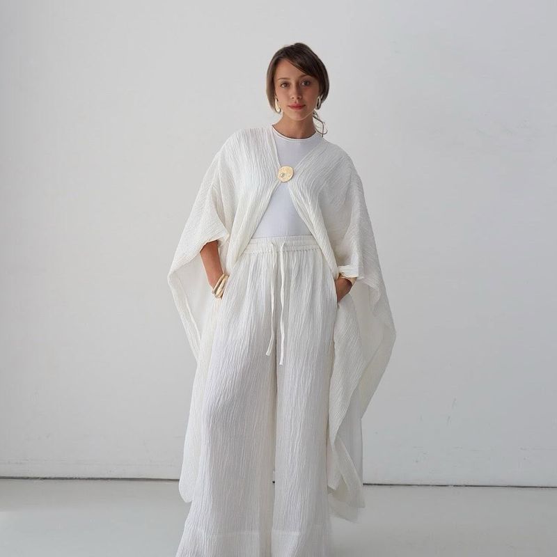 Completo gonna cardigan con bottoni in tinta unita, elegante, da donna, in morbido misto poliestere elasticizzato, comodo da indossare in ufficio (bianco, marrone, nero)_voghion.com