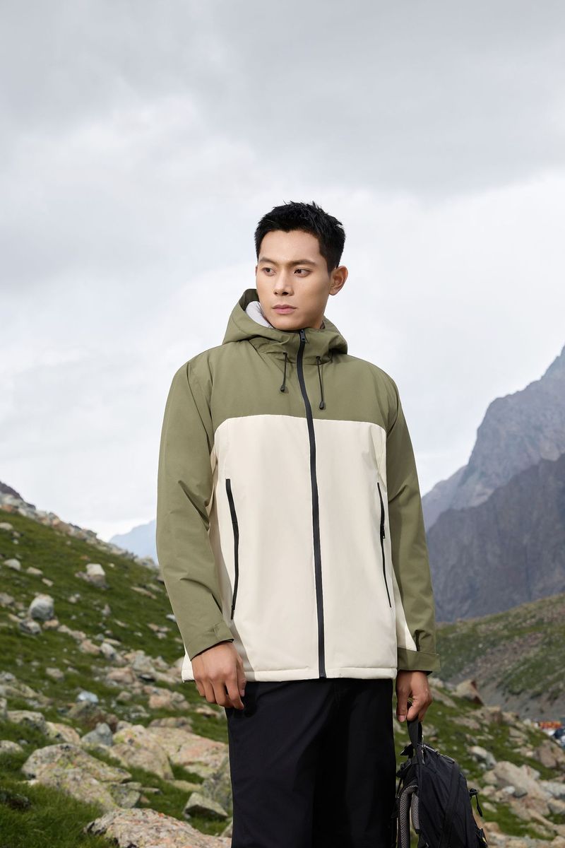 Graphene Thermal Group zakupiła wiatroodporną, wodoodporną, ciepłą, outdoorową kurtkę z nadrukiem, podszytą polarem_voghion.com