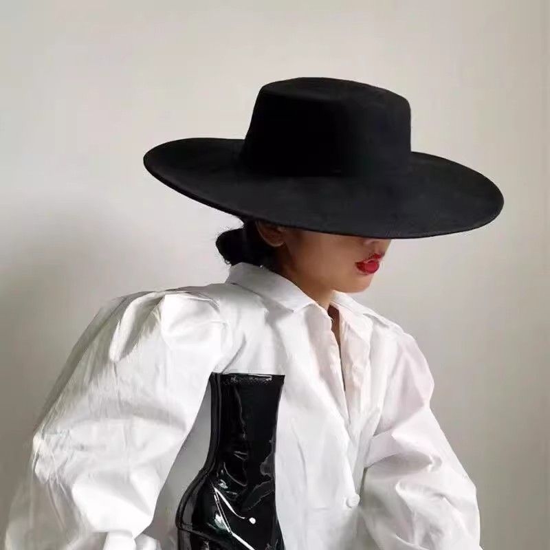 Chapeau haut-de-forme en laine à dessus plat, design automne-hiver 2025, chapeau polyvalent en feutre à large bord, style Hepburn français_voghion.com
