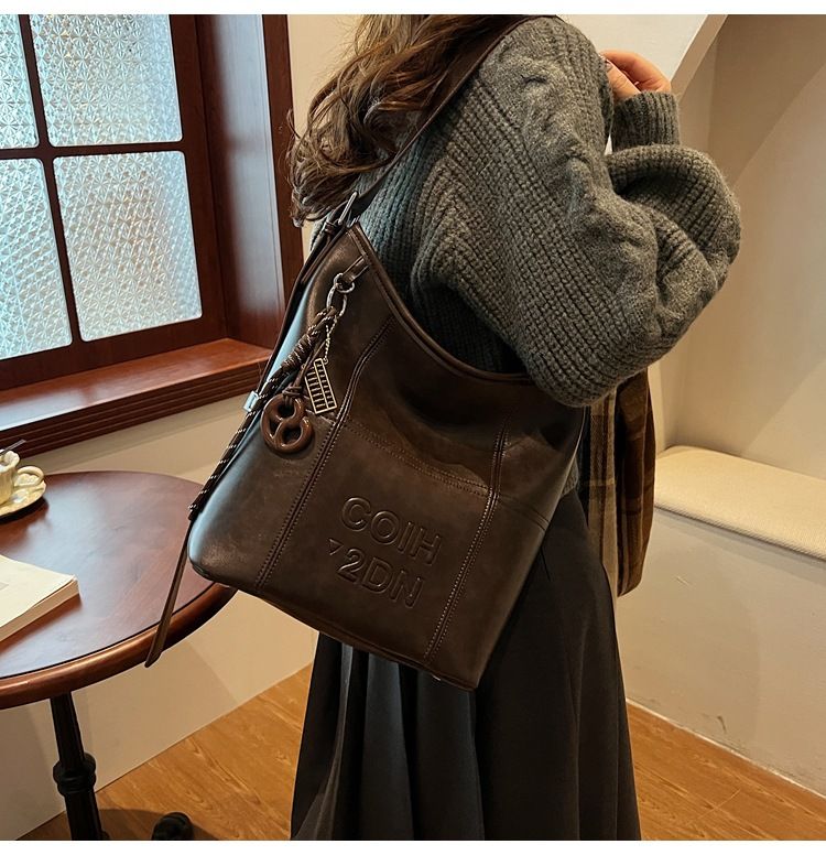 Borsa con grande capacità 2025 nuova borsa a tracolla monospalla versatile e di alta qualità per pendolari, alla moda, per le donne_voghion.com