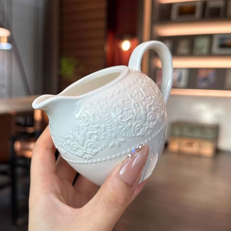 Brocca per caffè e tè pomeridiano in ceramica a rilievo singolo RYYD in stile barocco, tazza per il latte_voghion.com