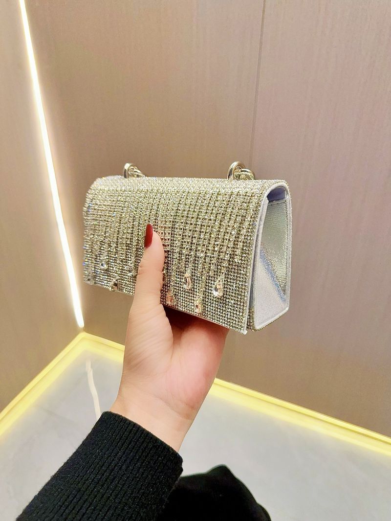 New Diamond Encrusted Tassel Handheld Ladies Banquet Bag_voghion.com