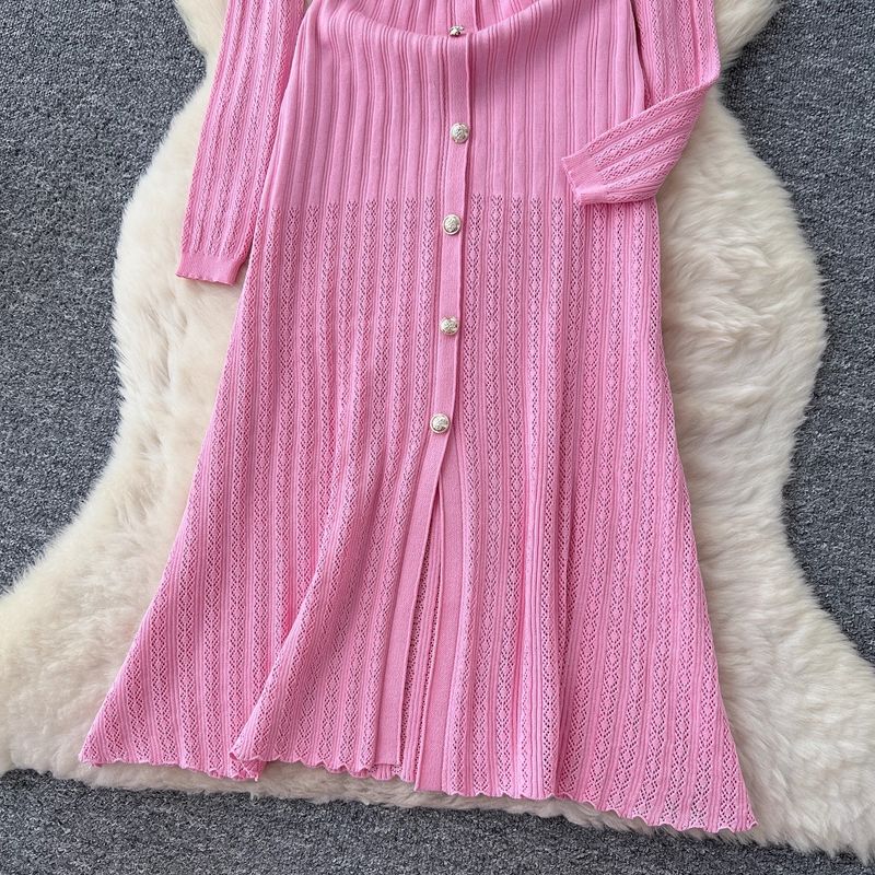 Robe mi-longue en tricot d'inspiration parisienne – Boutons métalliques pour une élégance qui définit la taille (Rose/Taupe/Noir/Vert/Bordeaux/Violet/Café, mélange extensible)_voghion.com