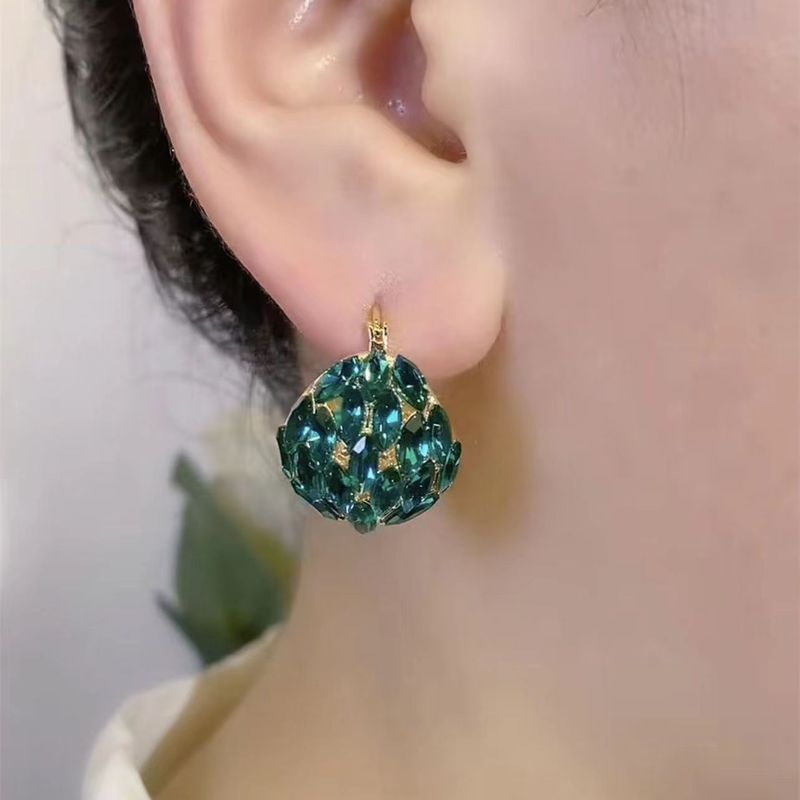 Pendientes de mujer, pendientes de cesta de flores de cristal esmeralda, novedad de 2023, pendientes versátiles de alta gama, pendientes de aguja de plata_voghion.com