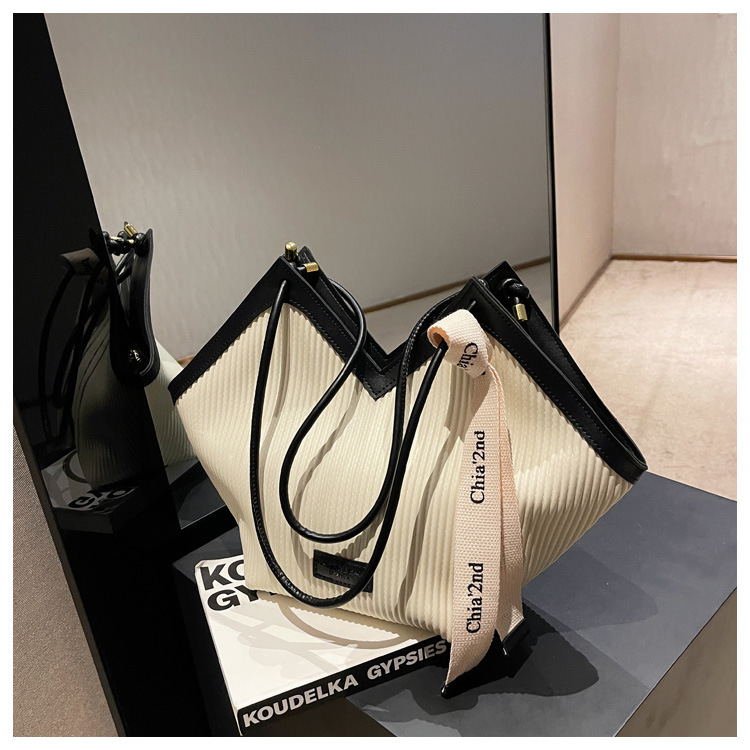 European And American Big Bag 2024 Spring And Autumn New Women's Bag Casual Versatile Canvas Bag Work, Class Commuting Single Shoulder Bag Tote Bag_voghion.com