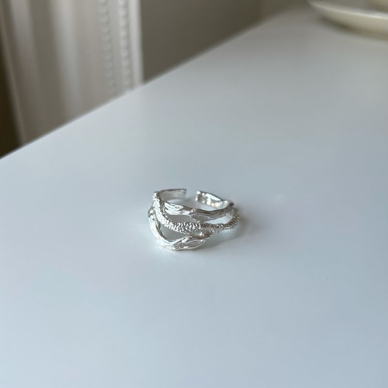 Korean niche design open ring personality stacking open ring female 2023 new irregular index finger ring_voghion.com
