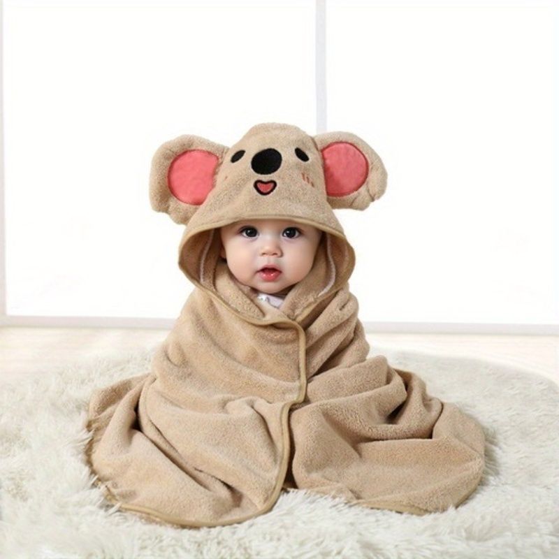 1 pack cartoon animal baby swaddling blanket goes out to a stroller blanket wrapped in a polyester hooded bathrobe_voghion.com