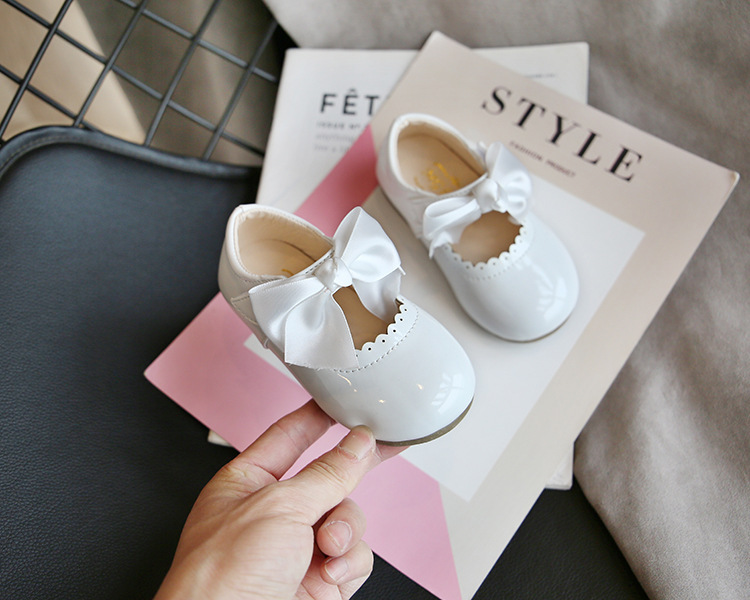 Mother&Kids Scarpe piccole in pelle per bambine Scarpe con fiocco in pelle brillante per bambine Scarpe da ballo per palcoscenico e asilo_voghion.com
