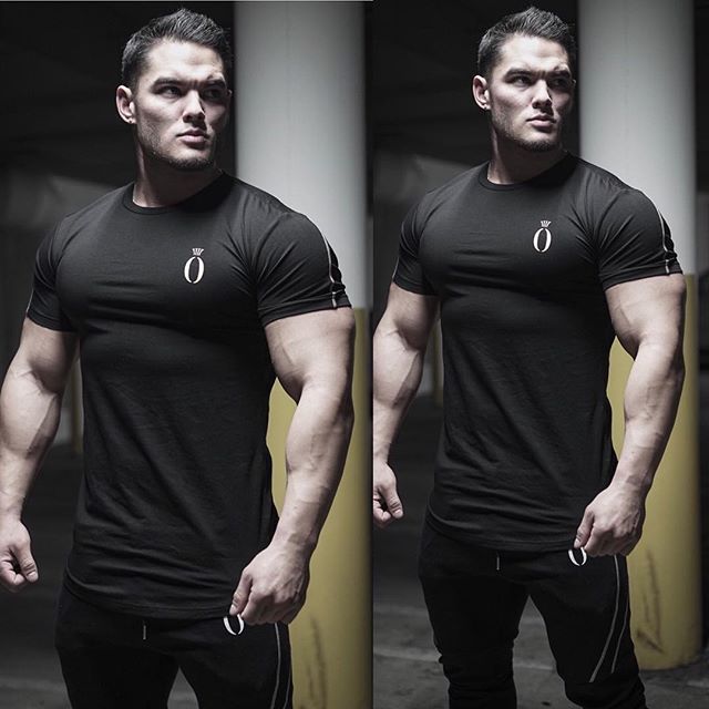 Nova moška fitnes športna tekaška mehka elastična majica s kratkimi rokavi in okroglim izrezom_voghion.com