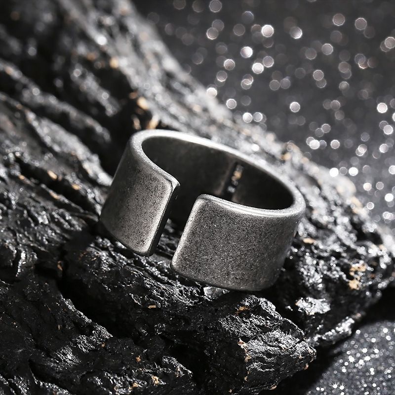 Men's Jewelry Creative Personality Trendy Rings Blackened Retro Old Titanium Steel Men's Hollow Cross Open Ring_voghion.com