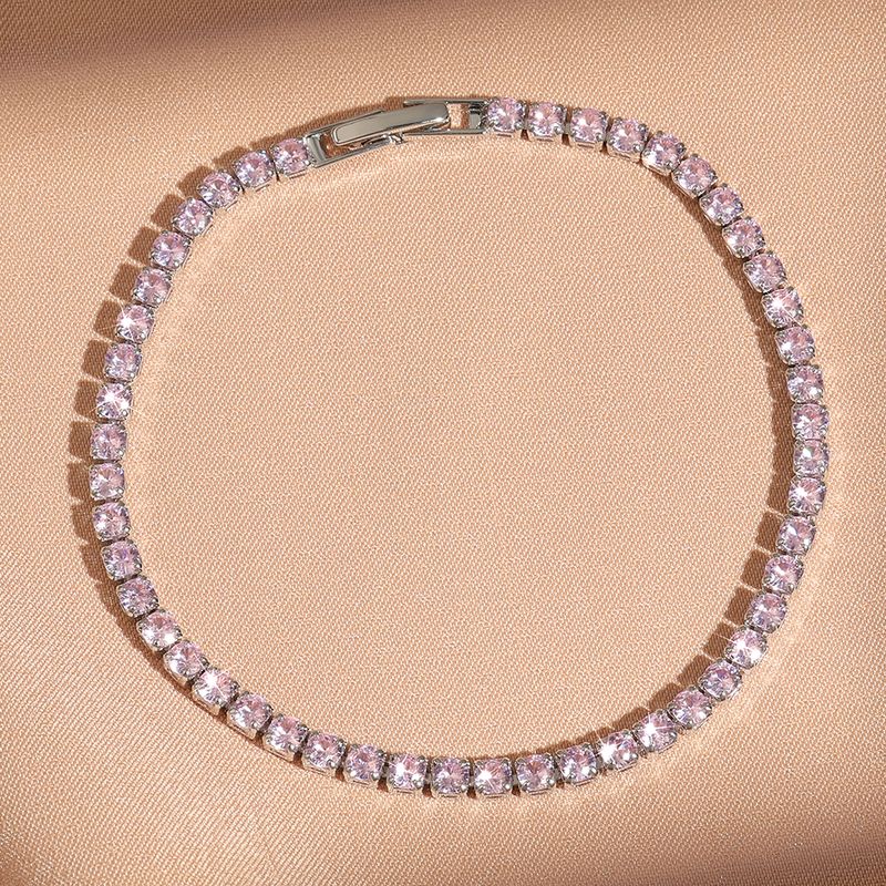 Modisches Zirkonia-Tennisarmband für Damen mit Kristallanhänger, dünnes Designer-Tennisarmband, perfektes Hochzeitsschmuckstück_voghion.com