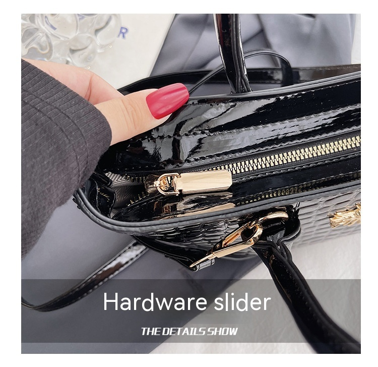 Handheld Women's Bag Fashionable and Versatile Bright Face Bag 2024 New Korean Single Shoulder Bag Retro Crossbody Bag Trend_voghion.com