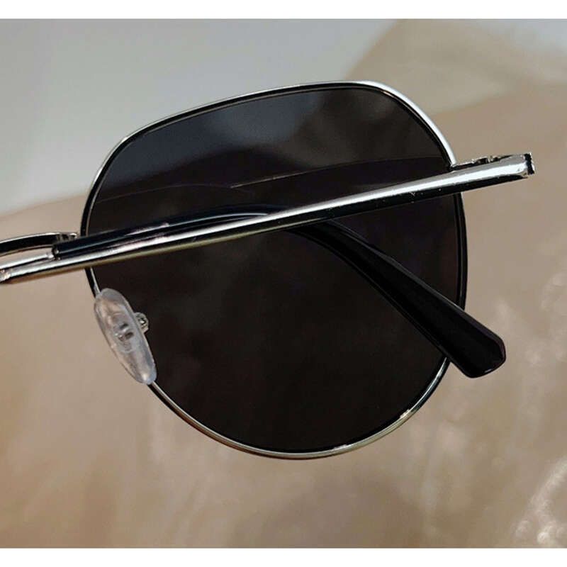 2025 New Internet Reddit Polarized Women's High-End Look, Small Face, UV Protection, High-End Driving Sunglasses_voghion.com