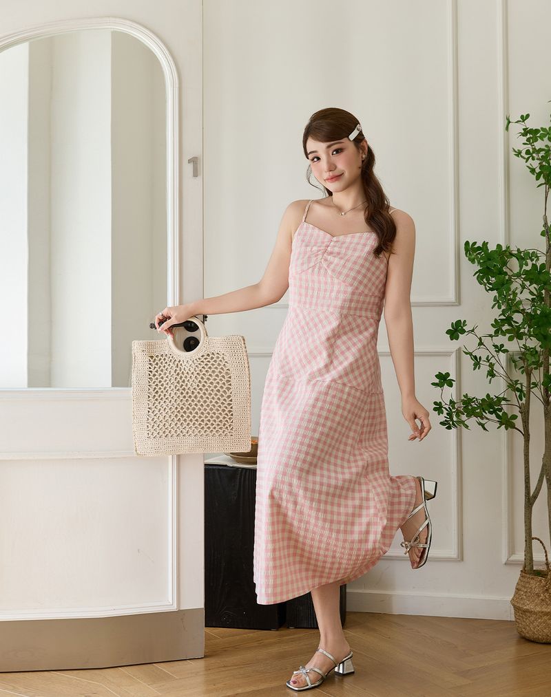 Plus Size Wrap Dress With Ruffles Plaid Print High Waist Slimming Spaghetti Strap Dress For Curvy Women Chic A-Line Dress_voghion.com
