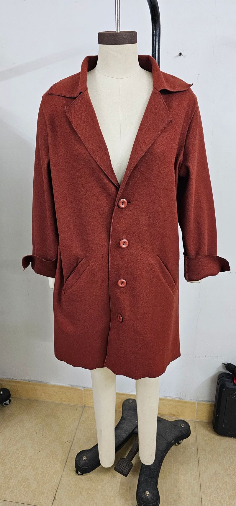 2024 autumn/winter new women's solid color flip tie pocket cardigan single breasted mid length jacket_voghion.com