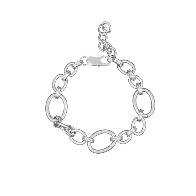 Bracelet à maillons audacieux pour femme en acier inoxydable, design minimaliste et circulaire, pièce tendance à porter au quotidien._voghion.com