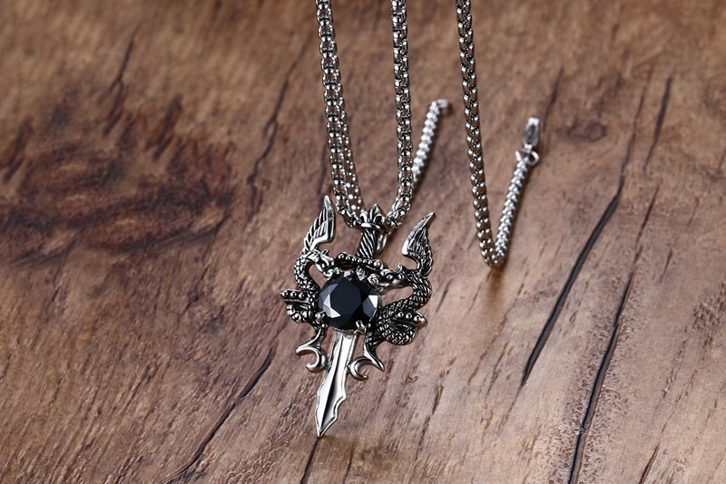 Mode Dragon Sword Halsband Cross Hänge Hip Hop Punk Halsband för män Cross Smycken Accessoarer Party Present_voghion.com