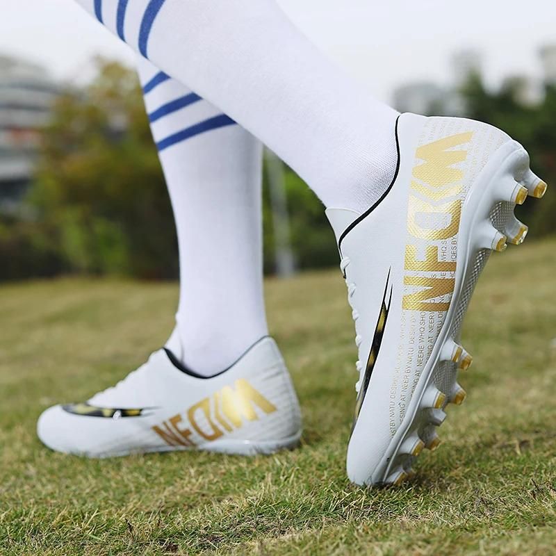 Benutzerdefinierte AG lange Spike benutzerdefinierte Fußballschuhe Top-Qualität Sport Fußballschuhe in voller Größe 32-47_voghion.com