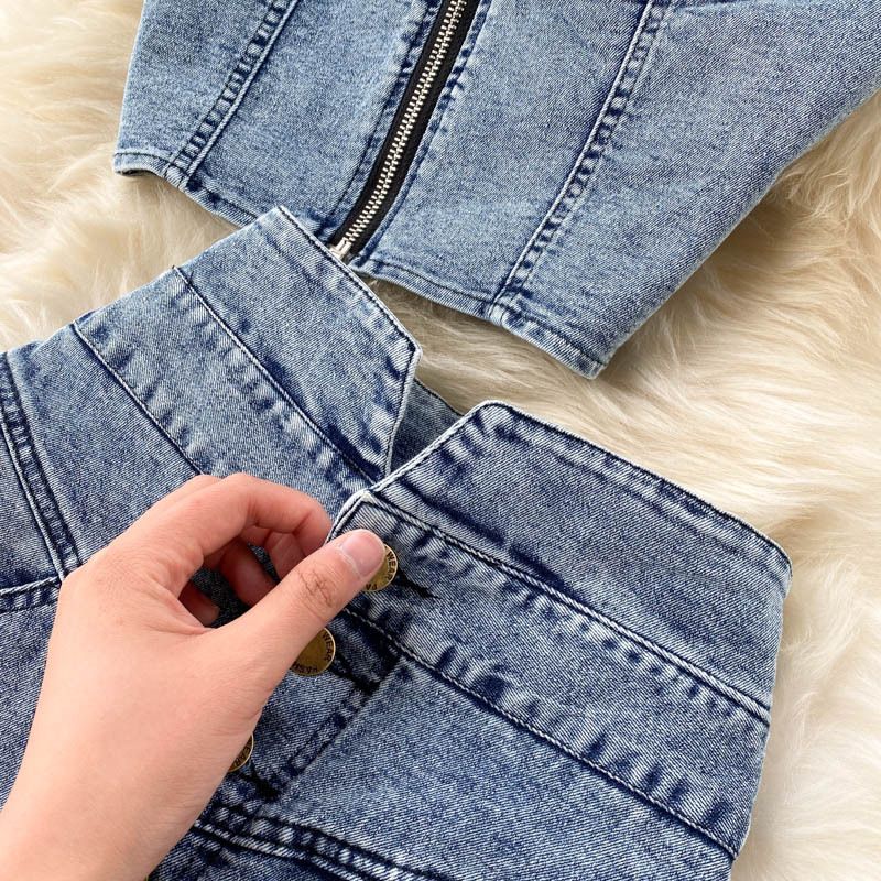 Vêtements pour femmes Jupe courte en jean taille haute à bretelles féminines_voghion.com