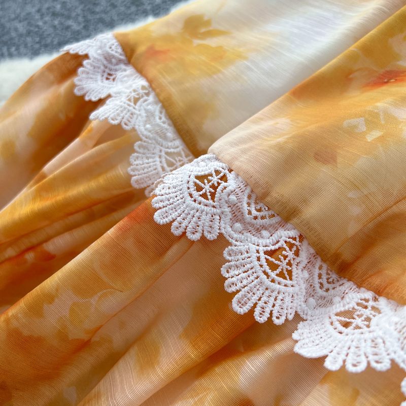 French Temperament Two Piece Suit For Women In Autumn Palace Style Lace Splicing Lantern Sleeves Printed Shirt + High Waist Skirt_voghion.com