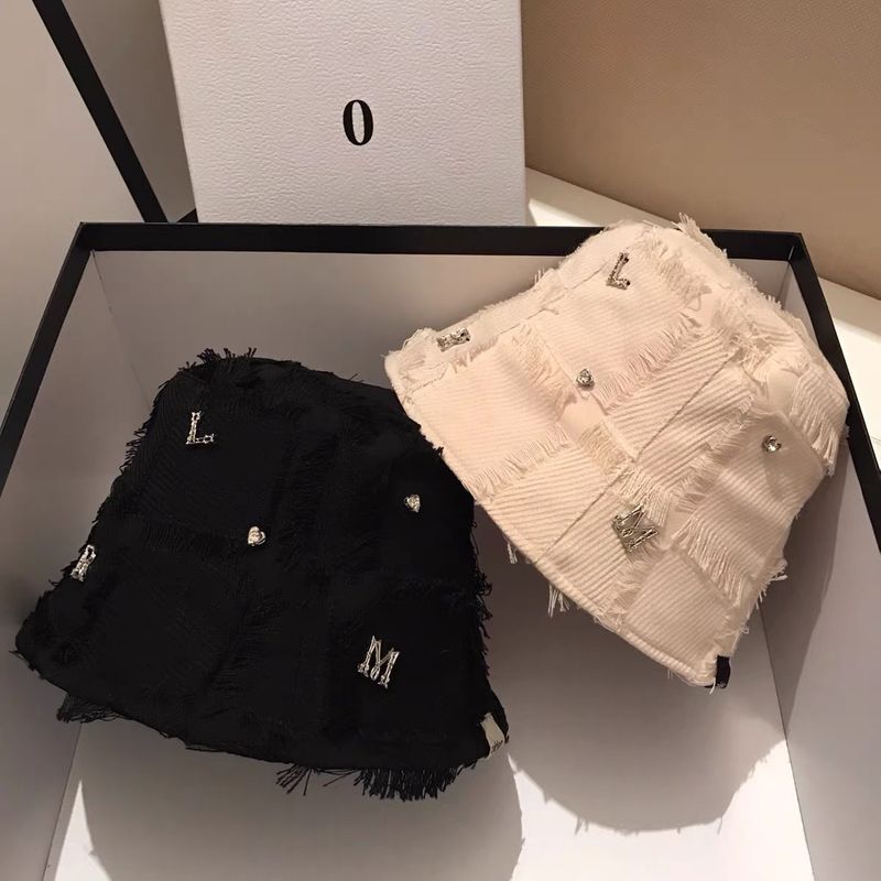 2025 Korean INS Small Fragrance Style Fringe Bucket Autumn New Metal Letter A Version Face-Slimming Fisherman Hat For Women_voghion.com