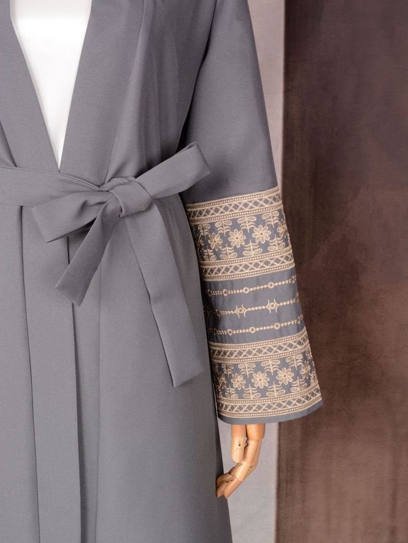 Sieviešu apģērbs Abaya Tuvo Austrumu musulmaņu modes elegants kardigans izšūta kleita sieviešu halāts_voghion.com