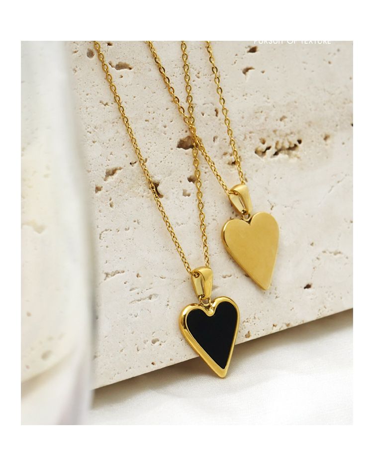 Simple Ins Cold Style Clavicle Chain Love Necklace Female Niche Design Enamel Pendant Light Luxury Retro_voghion.com