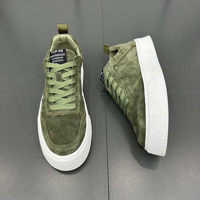 New autumn and winter fur men's shoes light casual sports shoes soft soles comfortable board shoes_voghion.com