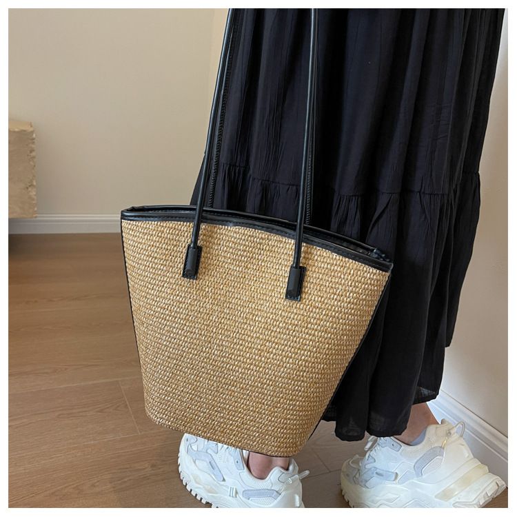 Women's Bucket Bag Woven Bag Fashion Striped Straw Braid Holiday Beach Style Armpit Bag Commute Seaside Simple Handheld Bucket Bag_voghion.com