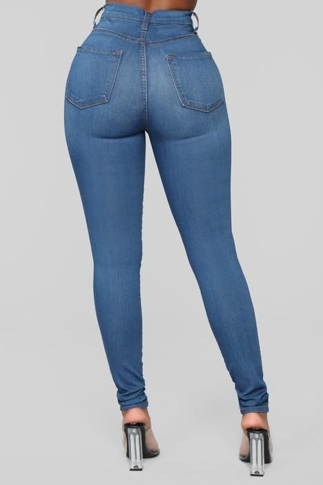 Slanke, høye og smale stretchjeans til dame med blyantbukser_voghion.com