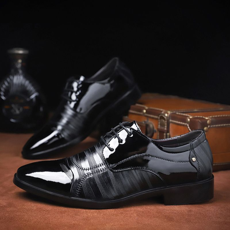 Zapatos de cuero puntiagudos de negocios para hombres de alta calidad, zapatos formales_voghion.com