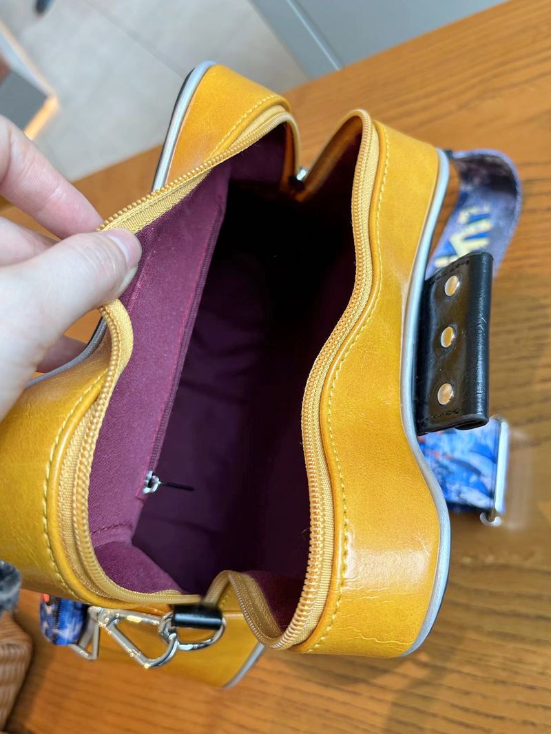Borse da donna Personalità Creativa Y2K Hot Girl American Retro Borsa a forma di chitarra Basso Borsa a forma speciale Borsa a tracolla Borsa a tracolla_voghion.com