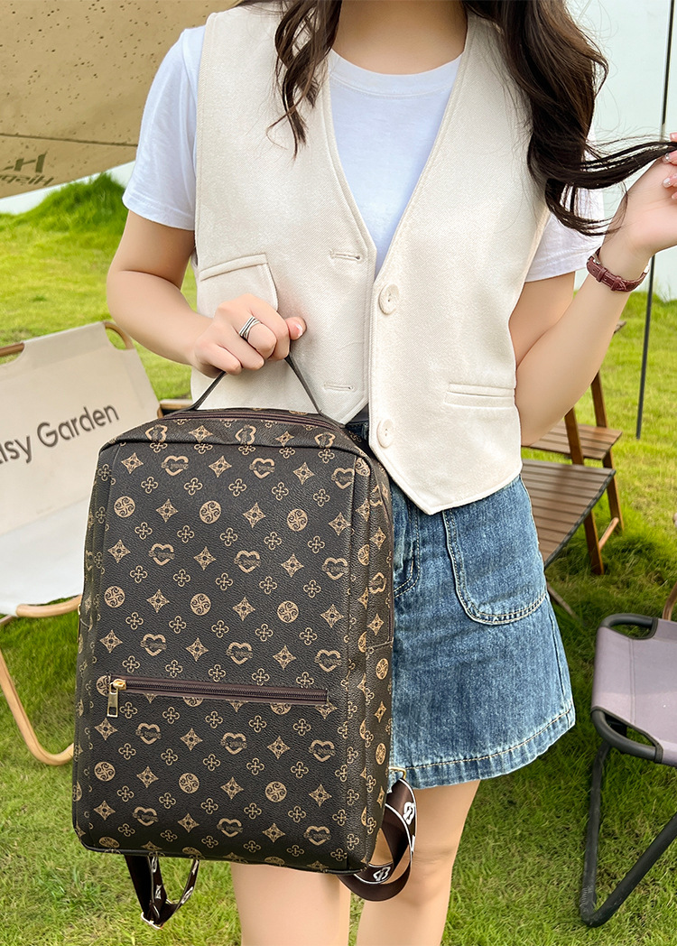 Hot Selling New Printed Backpack in Europe and America Fashionable and Casual Versatile Large Capacity Backpack Unique Printed Bag Schoolbag for Girls_voghion.com