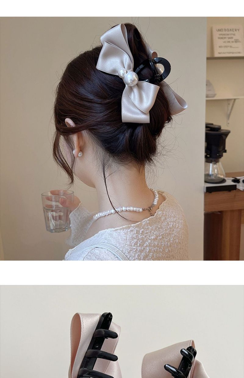 Haarspange mit Schleife, Temperament, Perle, große Schleife, Premium-Haifisch-Clip, Kopfbedeckung, Haarnadel am Hinterkopf einer Frau_voghion.com