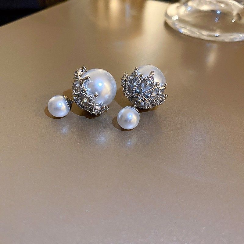 Orecchini di lusso francesi leggeri con perle di diamanti in vero oro placcato in argento e ago intarsiato, alla moda ed eleganti._voghion.com