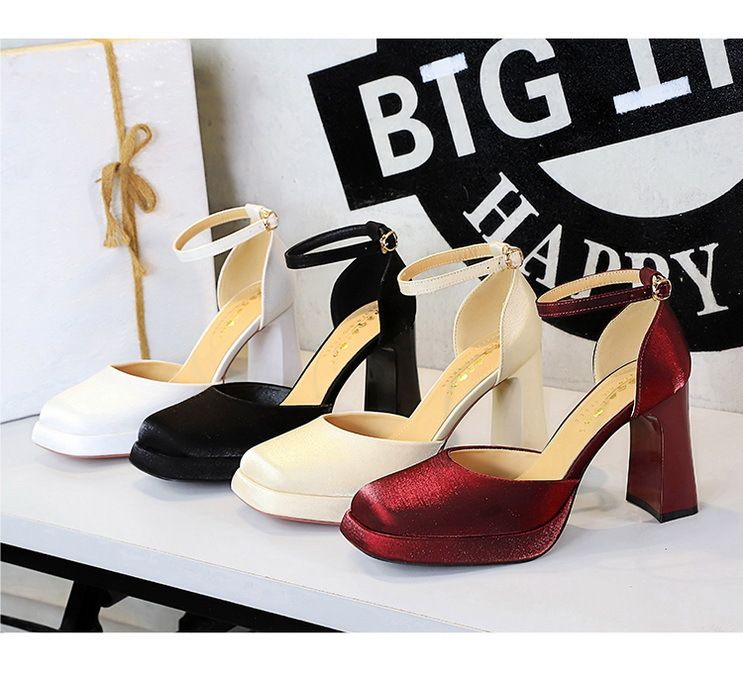 Elegant Strappy Sandals With Hollow-Out Design - Chunky Heel, Square Toe, Comfortable Rubber Sole - Sizes 34-40 Satin Square Head High Heels_voghion.com