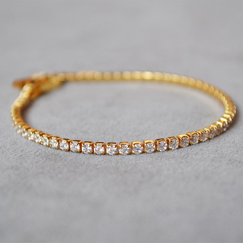 Pulseira feminina com pingentes em camadas estilo coreano-japonês - Moda simples, zircônia brilhante delicada, base de latão com temperamento de deusa_voghion.com