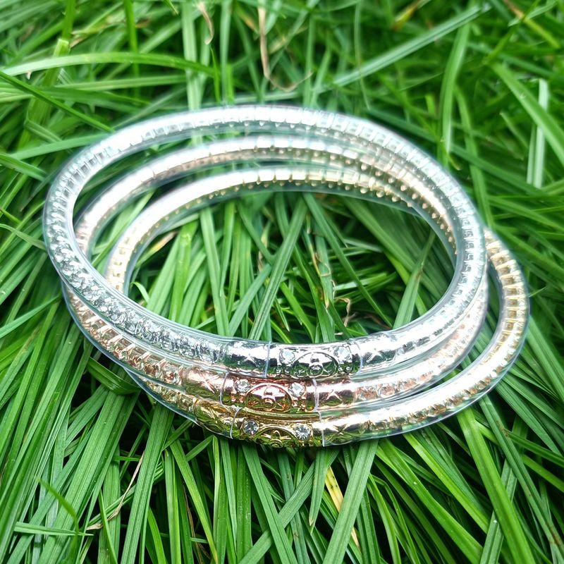 Vendita calda transfrontaliera jonc bouddhiste braccialetto nuovo diamante stella a sei punte giunto braccialetto in silicone_voghion.com