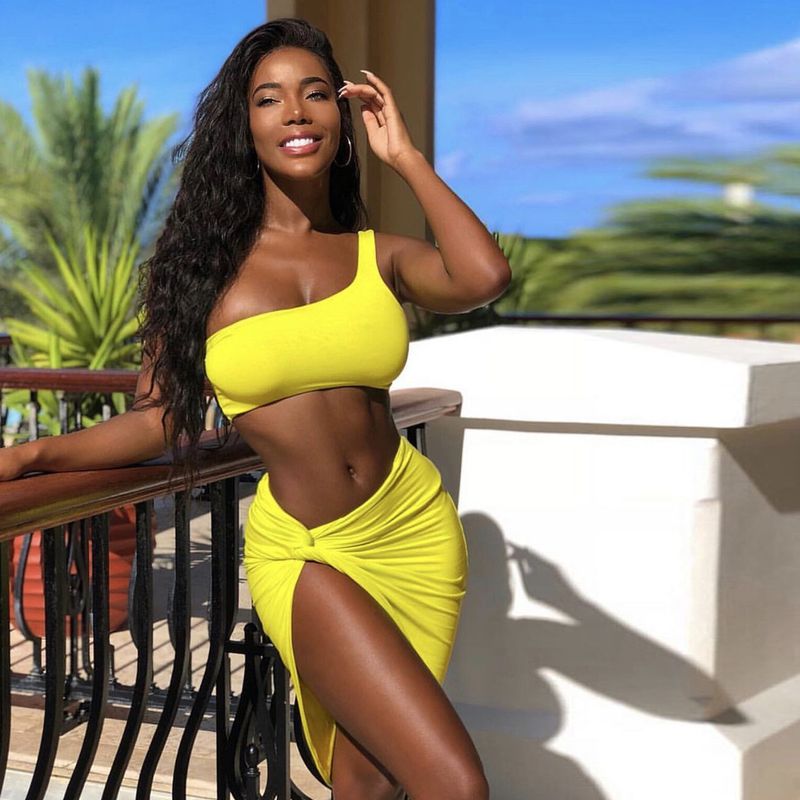 2025 Spring New Women's Skirt Two Piece Set, Single Shoulder And Umbilical Sexy Dress_voghion.com