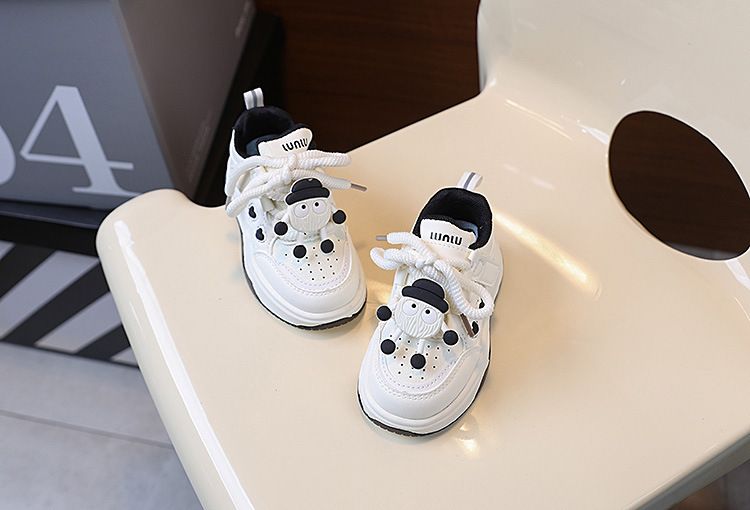 XUANMU Scarpette Bianche per Bambini Nuovo Stile Ragazze Cartone Animato Ciondolo Scarpe da Tavola Basse Scarpe Sportive Casual per Ragazzi F0102_voghion.com