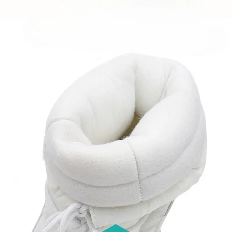 Schuhe von besserer Qualität 2024 Neue Winterpelz-Schnee-Frauen-Ski-flauschige haarige Schnürung mit mittlerer Wadenplattform flach mit weißen Baumwollstiefeln_voghion.com