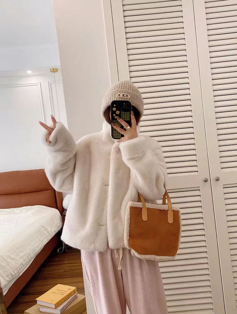 Cappotto in pelliccia sintetica in velluto di visone dorato da donna, con collo alto corto, giacca invernale ecologica in pelliccia sintetica_voghion.com