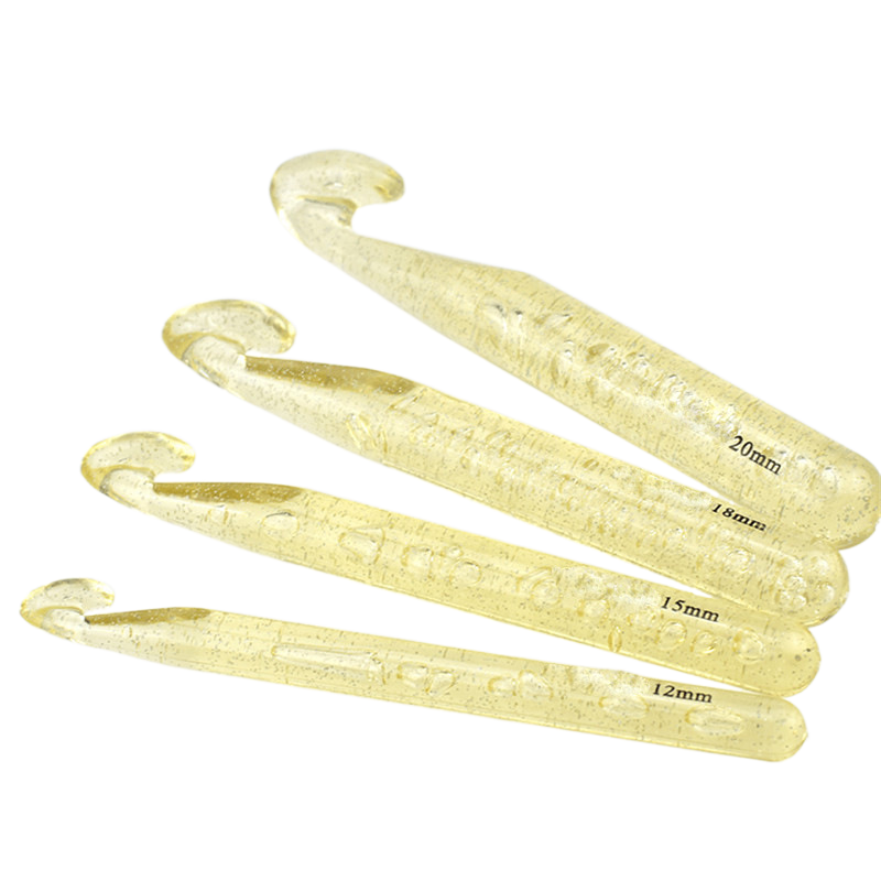 4pcs/1set Crochet Needle Thickened Plastic Crystal Large Hooking Needle Extra Thick Thread Carpet Set Of 4 Models_voghion.com