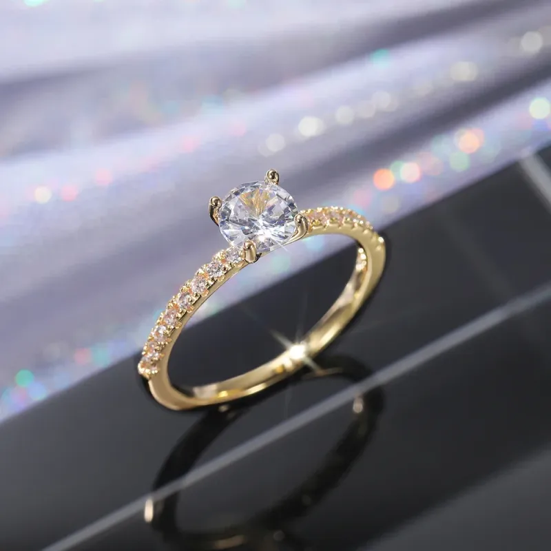 Pronto Stock Huitan Wedding Band Eternity Donne Brillante Rotondo Zirconia Anelli di Fidanzamento Sottile Elegante Gioielli Femminili Drop Ship_voghion.com