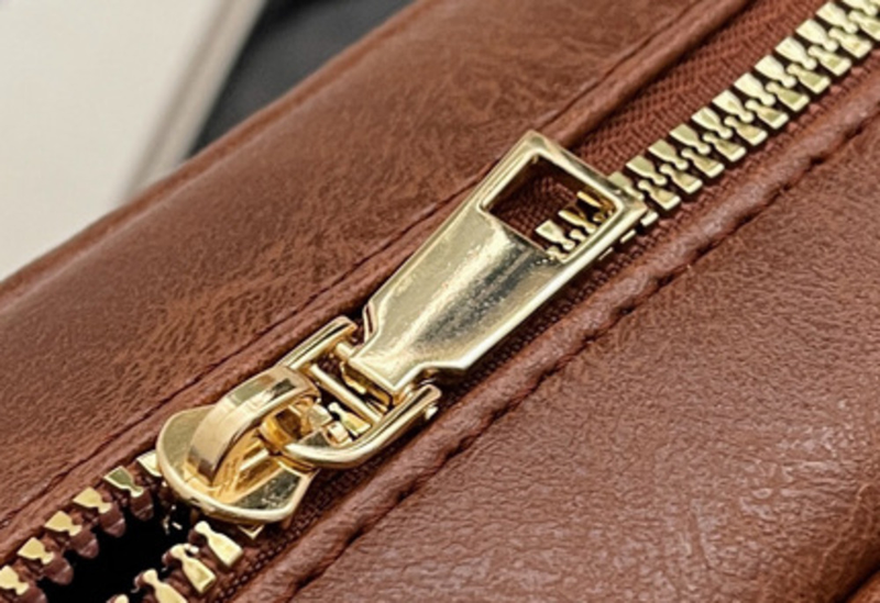 2023 Új Női Táska Koreai Kiadású Divatos Kameratáska Kontrasztos Színű Egyoldalas Válltáska Egyszerű Széles Vállpántos Crossbody Táska_voghion.com