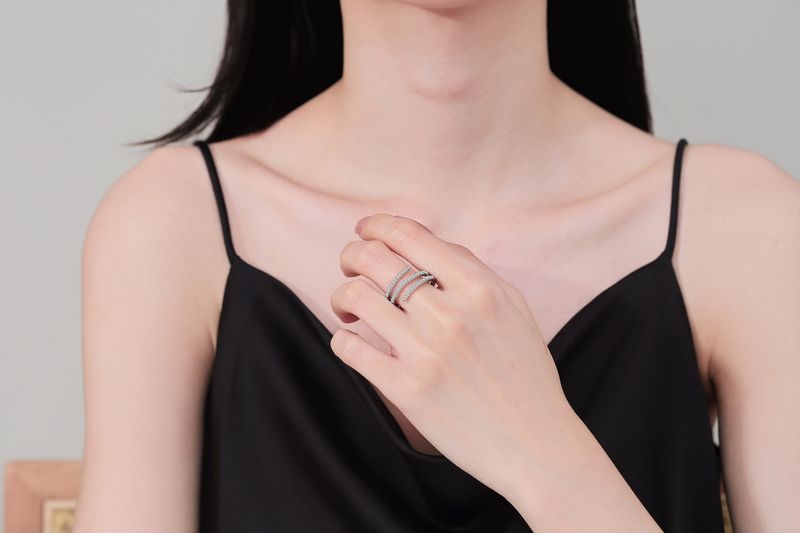 Spring Shape Diamond Ring Fashion Light Luxury Niche Design Personality Temperament Versatile Ring_voghion.com