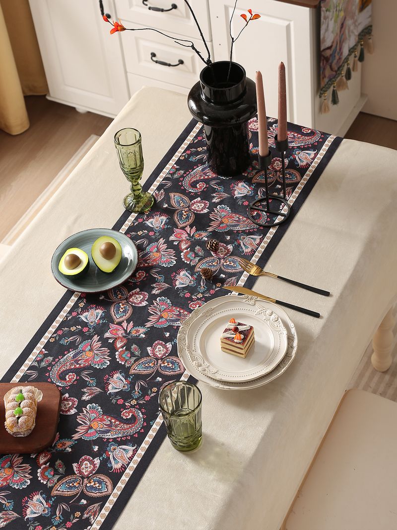 Masa Örtüsü - Su Geçirmez ve Yağ Geçirmez Kumaşlı Siyah Çiçek Desenli (Modern Minimalist Polyester Yıkanabilir Yemek/Parti Dekorasyonu)_voghion.com