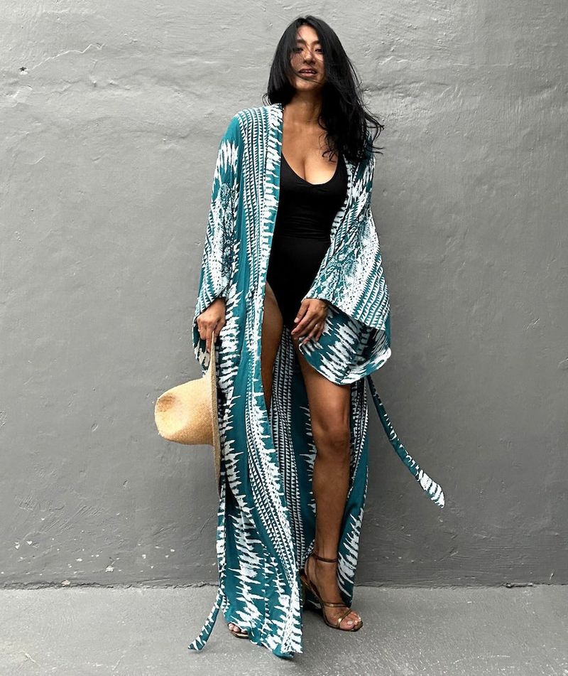 "Leichte bedruckte Strand-Strickjacke für Damen – Lockere Sonnenschutzjacke für Pool und Urlaub"_voghion.com